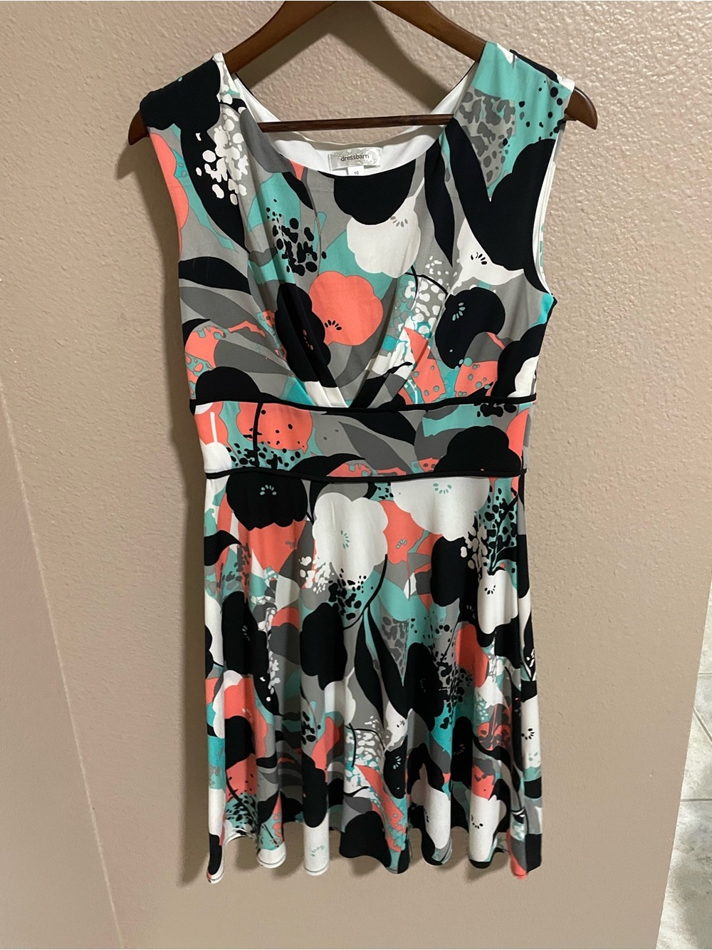 Dress Barn Sleeveless Floral Mini Dress in Coral, Teal, Black & White